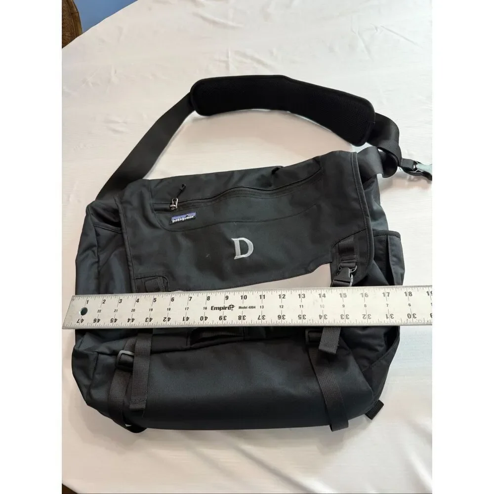 Patagonia Half Mass Black Messenger Crossbody Travel Laptop Bag